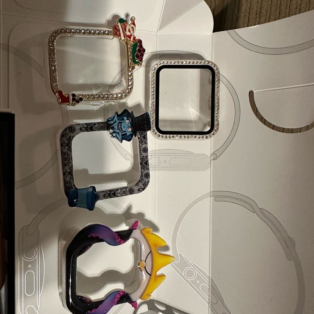 Apple Watch Series 3 - Space Gray with Black Band - Picture 15 of 15